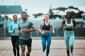 image of man and 3 women doing cardio exercise Sevenoaks to help tone and remove fat from the body.